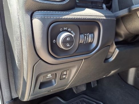 Used 2023 RAM 1500 Limited w/ Night Edition AWD/4WD image 15