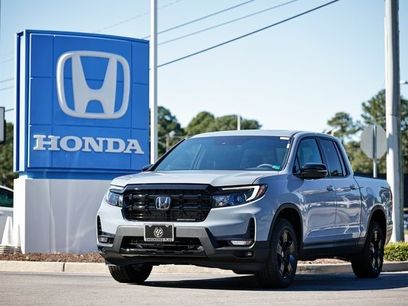 New 2025 Honda Pilot Black Edition
