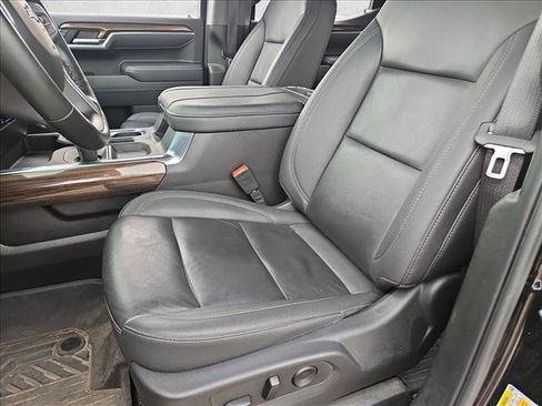 Used 2025 Chevrolet Silverado 1500 LT Trail Boss w/ Convenience Package II image 13