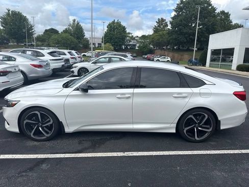 Used 2021 Honda Accord Sport image 13