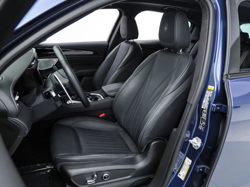New 2025 Maserati Grecale Modena image 23