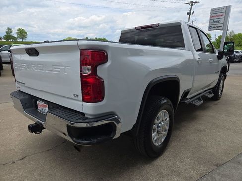 Used 2024 Chevrolet Silverado 2500 LT AWD/4WD image 12