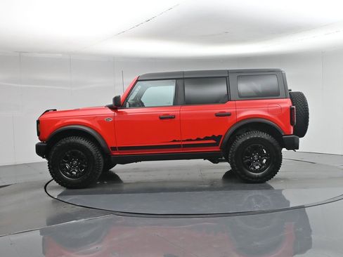 Certified 2023 Ford Bronco Wildtrak AWD/4WD image 32