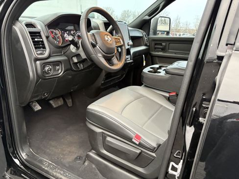 New 2026 RAM 3500 Tradesman image 15
