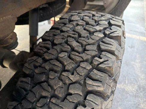 Used 2015 GMC Sierra 2500 4x4 Regular Cab w/ Sierra Convenience Package image 6