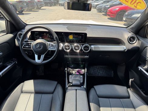 Used 2023 Mercedes-Benz EQB 350 4MATIC SUV w/ Exclusive Package image 29