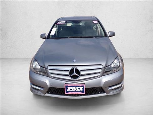 Used 2012 Mercedes-Benz C 300 4MATIC Sedan image 4