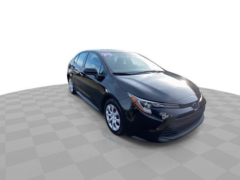 Used 2024 Toyota Corolla LE FWD image 4