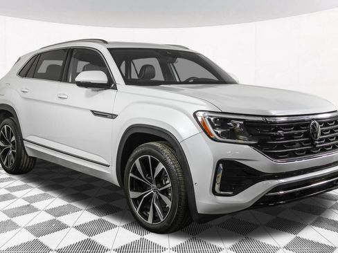 Used 2024 Volkswagen Atlas Cross Sport SEL Premium R-Line image 16