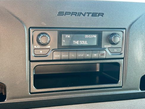 Used 2025 Mercedes-Benz Sprinter 2500 image 26