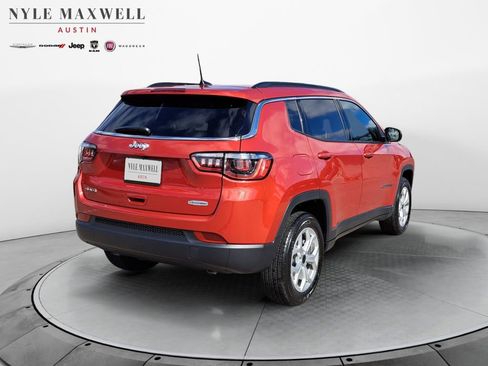 New 2026 Jeep Compass Latitude image 14