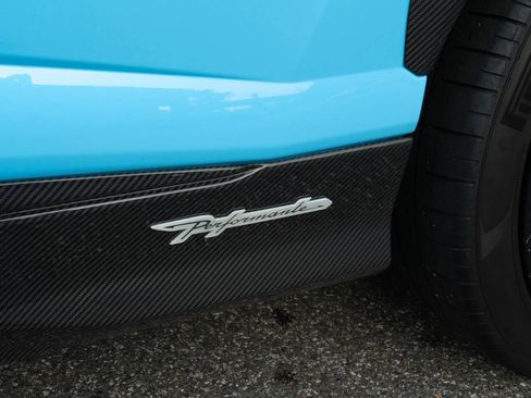 Used 2024 Lamborghini Urus Performante AWD/4WD image 54