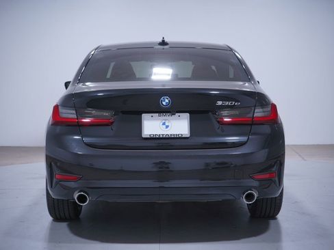 Used 2022 BMW 330e w/ Premium Package image 5