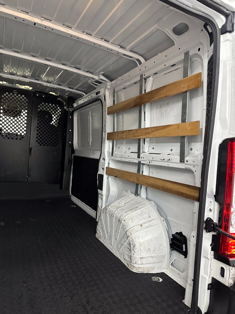 Used 2025 RAM ProMaster 2500 w/ U-Haul Equipment Group FWD image 20