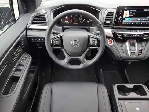 Used 2026 Honda Odyssey Sport-L image 10