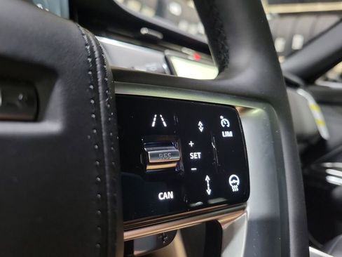 New 2025 Land Rover Range Rover SE image 16