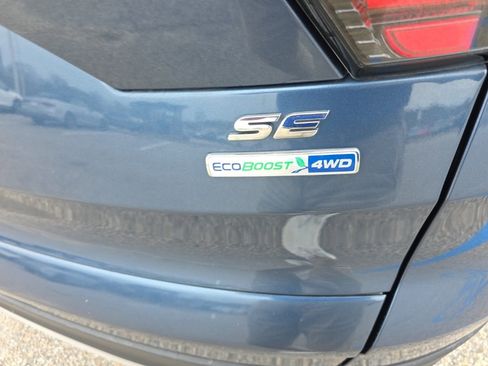 Used 2018 Ford Escape SE image 5