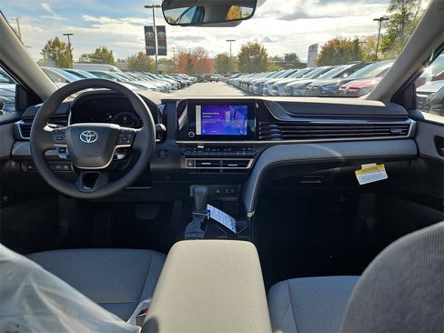 New 2026 Toyota Camry LE w/ Convenience Package image 7