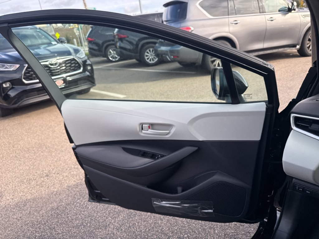 New 2027 Toyota Corolla LE FWD image 32