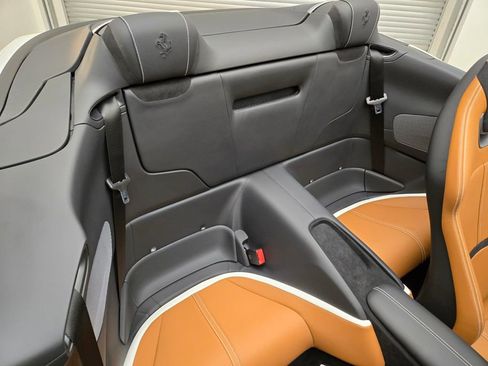 Used 2026 Ferrari Roma Spider RWD image 25