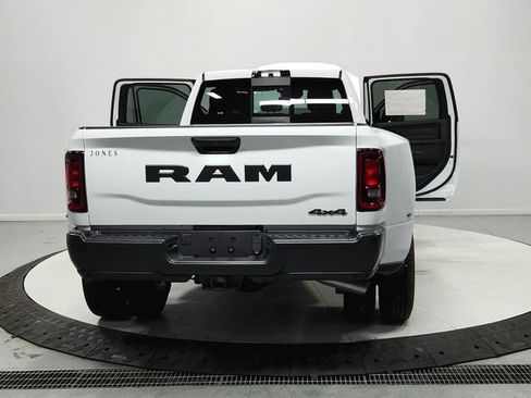 Used 2025 RAM 3500 Tradesman AWD/4WD image 15