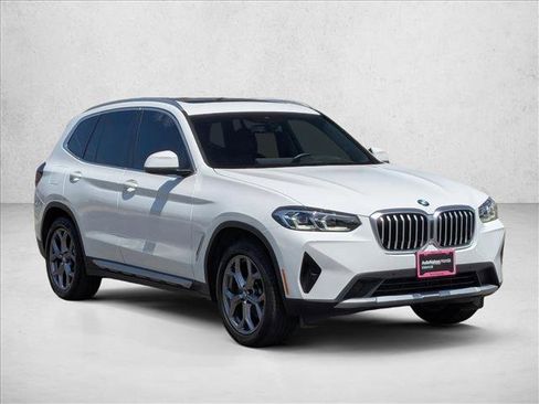 Used 2024 BMW X3 sDrive30i w/ Premium Package RWD image 3
