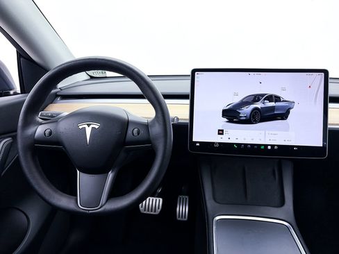 Used 2022 Tesla Model Y Performance AWD/4WD image 3