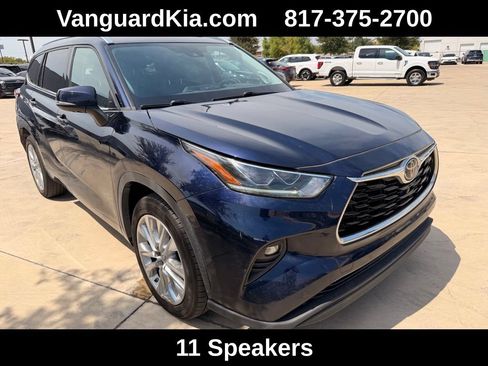 Used 2021 Toyota Highlander Limited FWD image 5