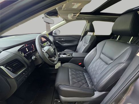 New 2026 Nissan Rogue Platinum AWD/4WD image 19
