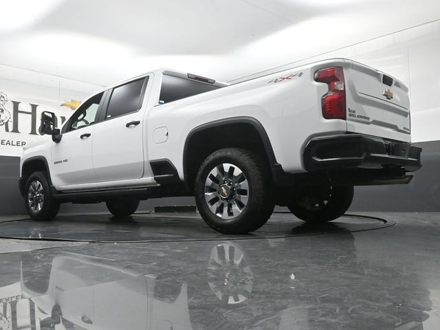 Used 2025 Chevrolet Silverado 2500 Custom w/ Custom Convenience Package AWD/4WD image 5