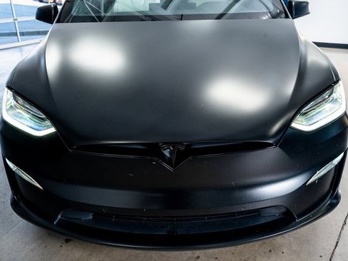 Used 2022 Tesla Model X Plaid image 15
