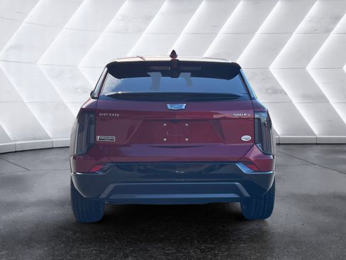 Certified 2025 Cadillac Optiq Sport 2 w/ LPO, Floor Liner Package image 5