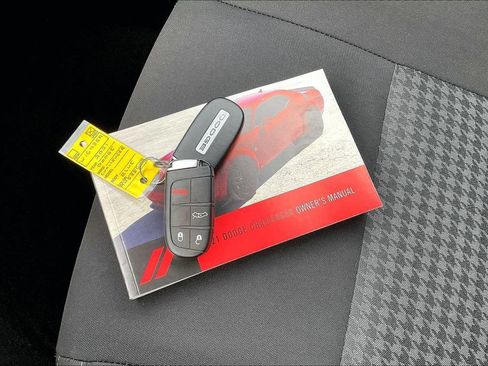Used 2021 Dodge Challenger R/T Scat Pack RWD image 11