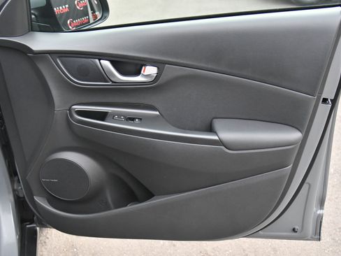 Used 2023 Hyundai Kona Limited image 44