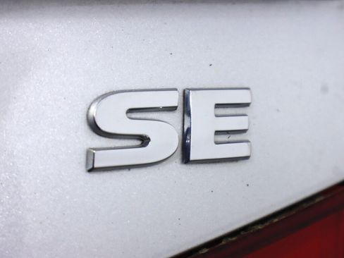 Used 2012 Volkswagen Passat 2.5 SE image 30