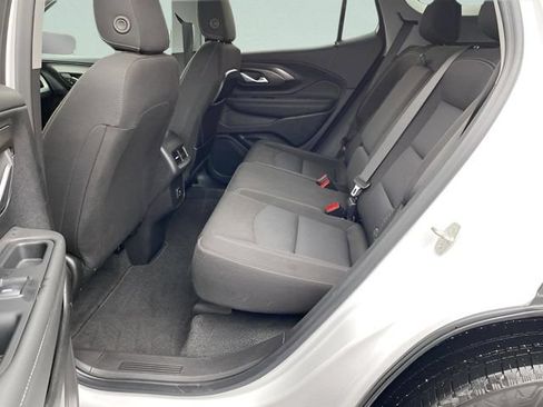 Used 2024 GMC Terrain SLE AWD/4WD image 21