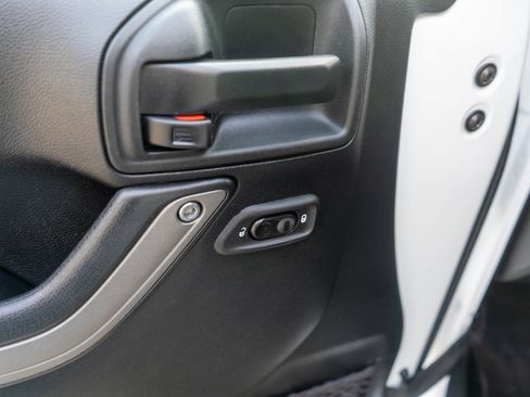 Used 2017 Jeep Wrangler Sport w/ Quick Order Package 24S image 22