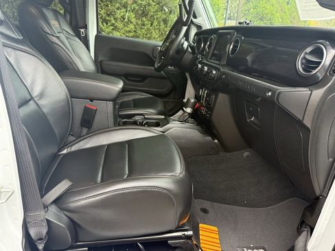 Used 2023 Jeep Wrangler Unlimited Rubicon 392 image 18