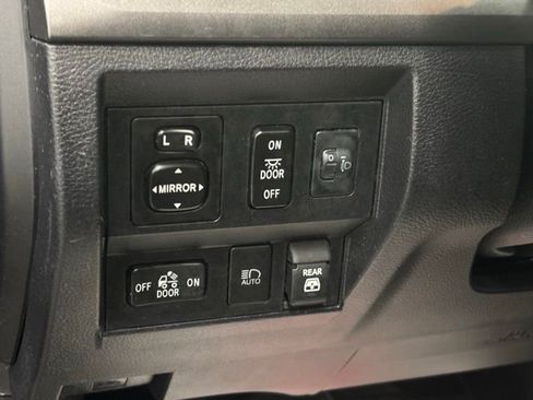 Used 2021 Toyota Tundra SR5 w/ TRD Off-Road Package AWD/4WD image 16