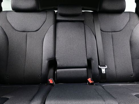 Used 2019 Hyundai Santa Fe SEL image 16