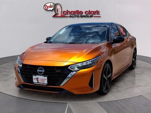 Certified 2024 Nissan Sentra SR FWD image 1