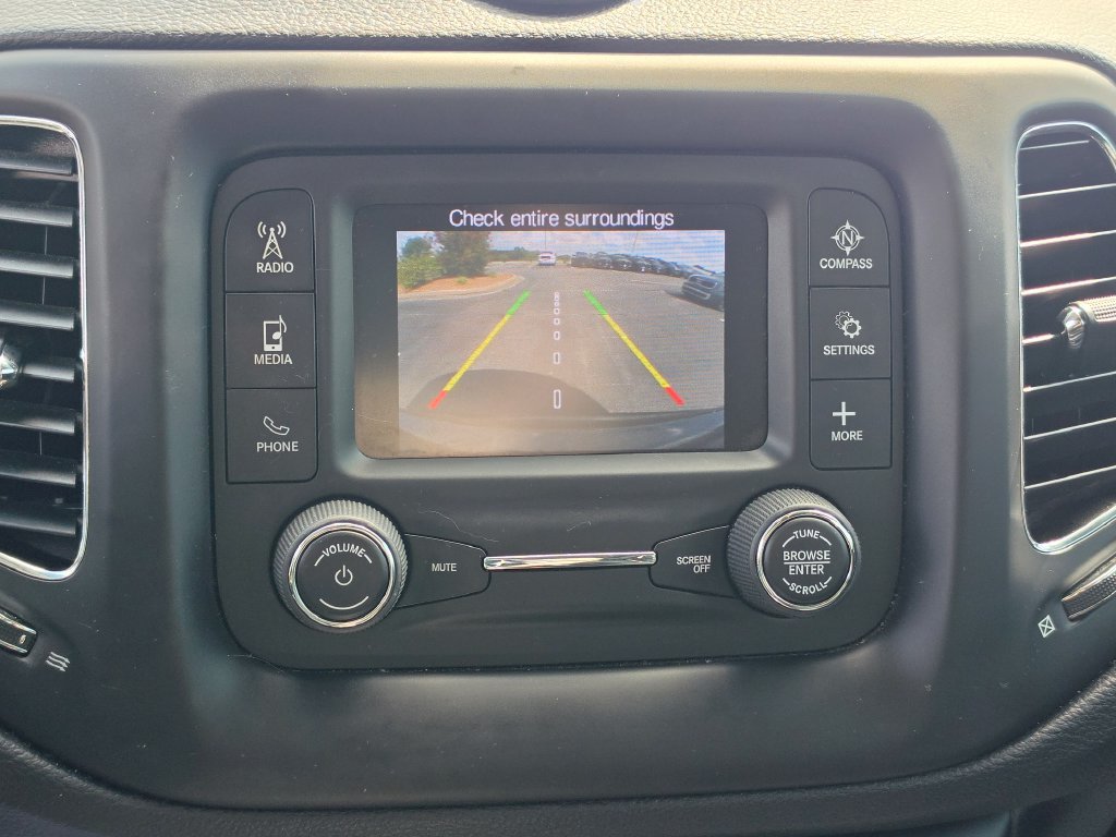 Used 2018 Jeep Compass Latitude AWD/4WD image 23