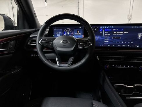 New 2026 Chevrolet Traverse Z71 w/ Enhanced Driving Package image 11