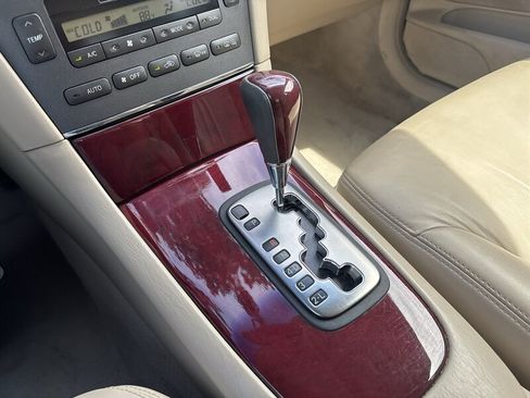 Used 2004 Lexus ES 330 FWD image 40