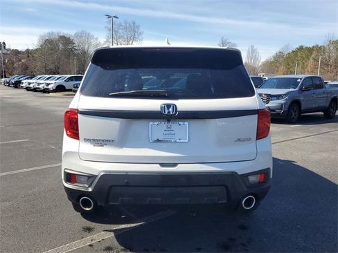 Used 2023 Honda Passport EX-L image 5