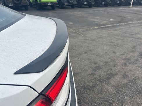 Used 2020 Toyota Corolla SE image 15