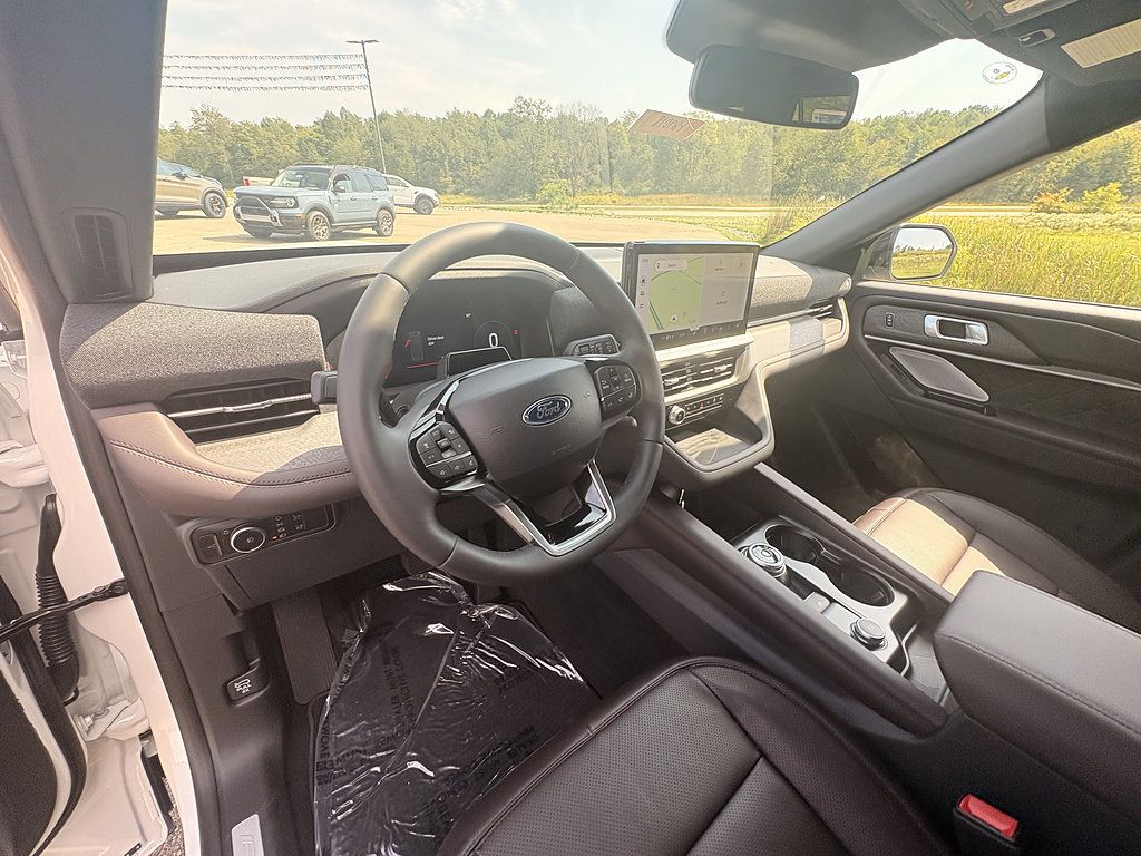 New 2027 Ford Explorer Platinum w/ 3.0L Ultimate Package AWD/4WD image 31