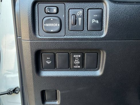 Used 2016 Toyota 4Runner Limited AWD/4WD image 27