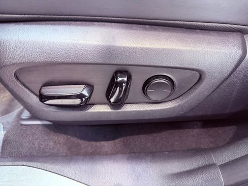 Used 2025 Lexus NX 250 FWD w/ Cold Area Package image 19