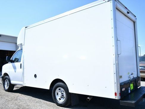 Used 2021 Chevrolet Express 3500 w/ Power Convenience Package image 13